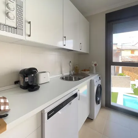Holiday home Cerezashomes3