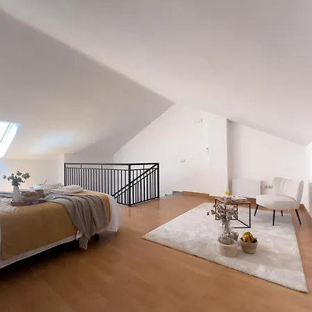 Holiday home Cerezashomes3